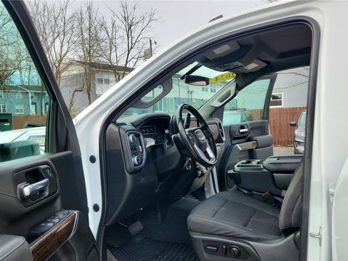 Used 2023 GMC Sierra 2500 SLE w/ SLE Convenience Package image 13