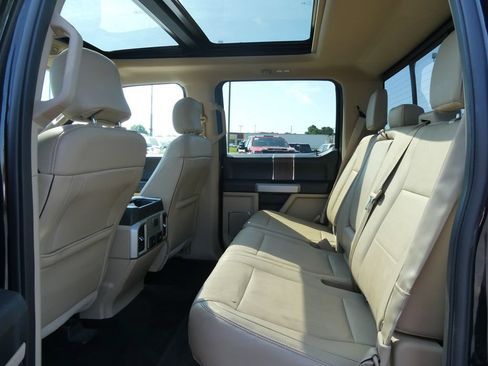 Used 2017 Ford F150 Lariat AWD/4WD image 17