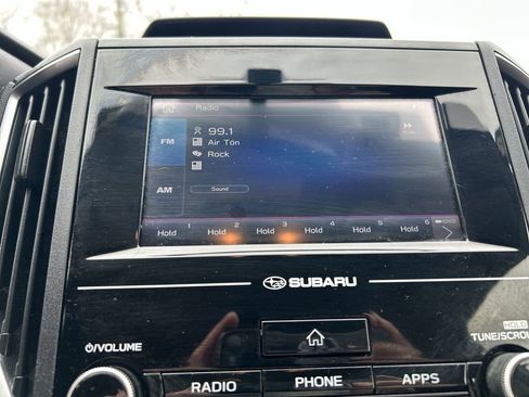 Used 2019 Subaru Crosstrek 2.0i w/ Eyesight System image 16