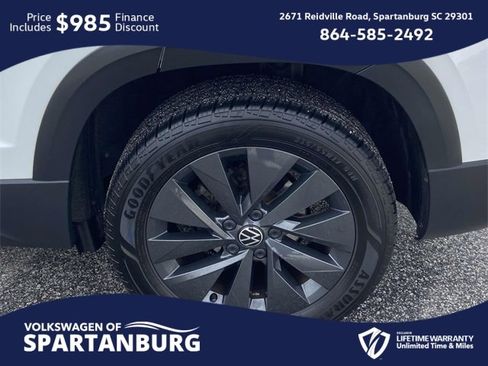 Used 2023 Volkswagen Taos S image 9