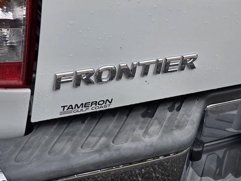 Used 2017 Nissan Frontier SV AWD/4WD image 21