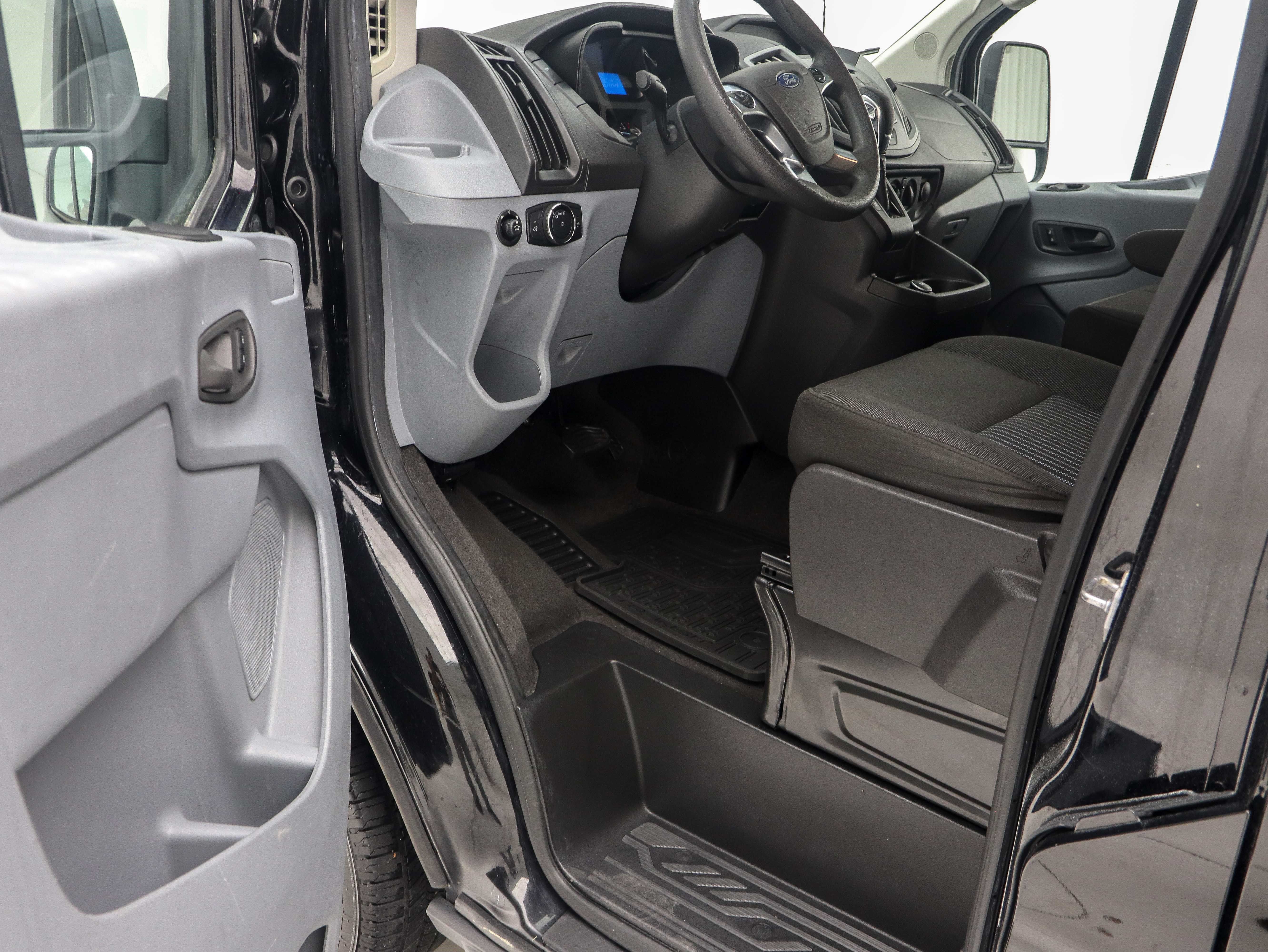 Used 2018 Ford Transit 350 XL RWD image 16