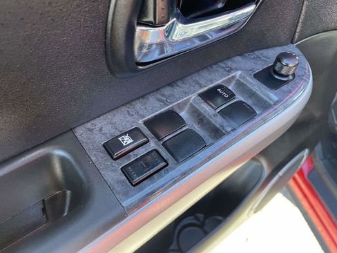 Used 2012 Suzuki Grand Vitara Limited image 18