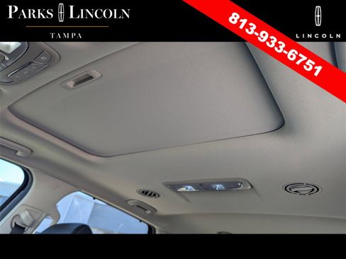 Used 2022 Kia Telluride EX w/ EX Premium Package image 16