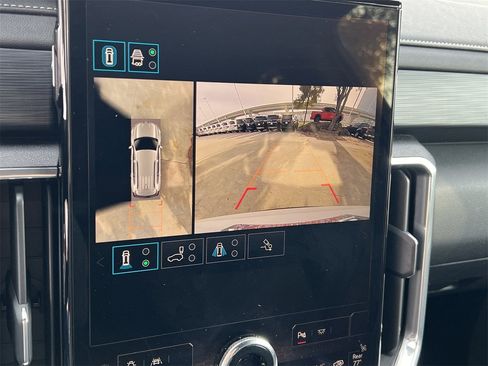 Used 2025 GMC Acadia Elevation image 14