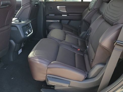 New 2025 Ford Expedition Platinum w/ Platinum Ultimate Package image 7