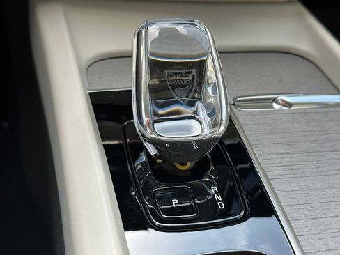 New 2025 Volvo XC60 B5 Ultra w/ Protection Package Premier image 29