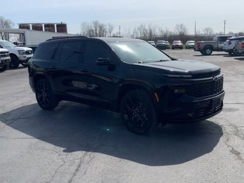 Certified 2024 Chevrolet Traverse RS image 2