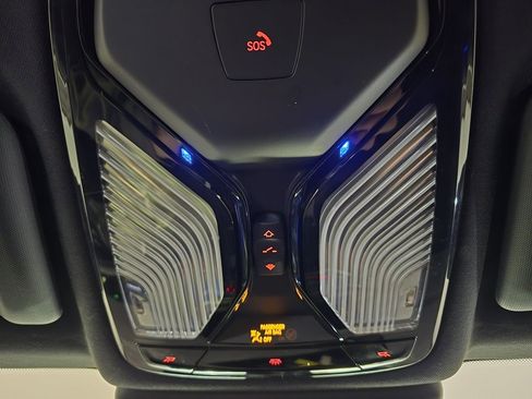 Used 2023 BMW X3 xDrive30i w/ Premium Package image 28