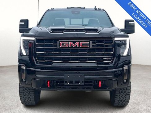 Used 2024 GMC Sierra 2500 AT4X image 5