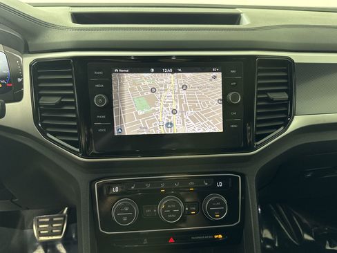 Used 2021 Volkswagen Atlas Cross Sport SEL R-Line image 23