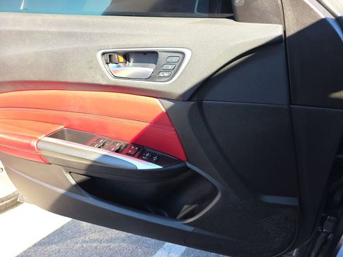 Used 2019 Acura TLX w/ Technology & A-SPEC Pkg image 9