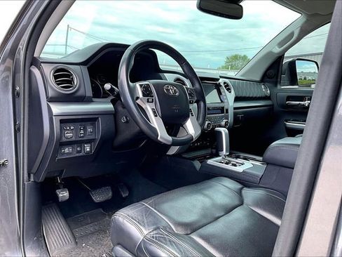 Used 2021 Toyota Tundra Platinum image 8