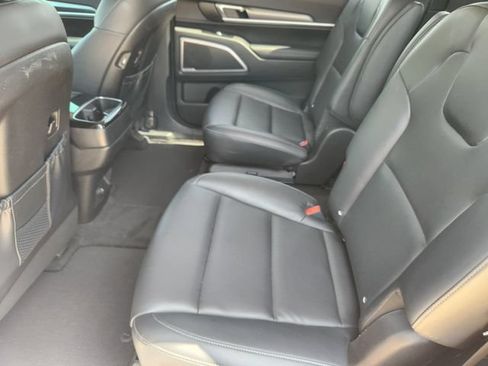 Used 2022 Kia Telluride S FWD image 30