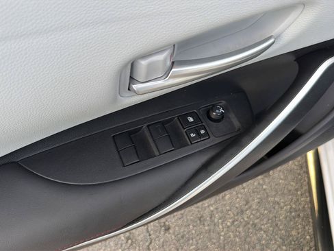 Certified 2024 Toyota Corolla SE FWD image 30