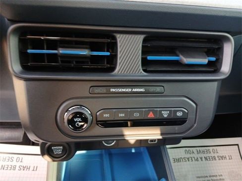 New 2025 Ford Maverick XLT image 18