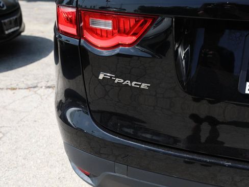 Used 2017 Jaguar F-PACE Premium AWD/4WD image 9