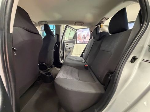 Used 2015 Toyota Yaris LE image 44