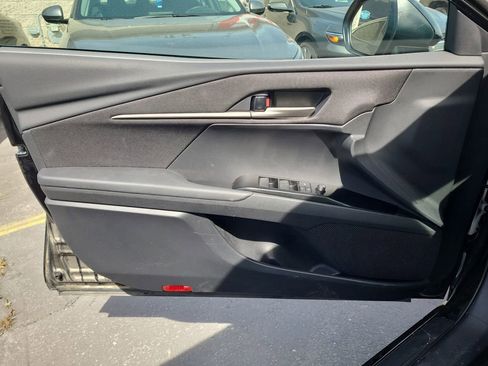 Used 2025 Toyota Camry LE FWD image 17