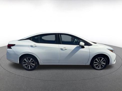 Used 2025 Nissan Versa SV FWD image 16