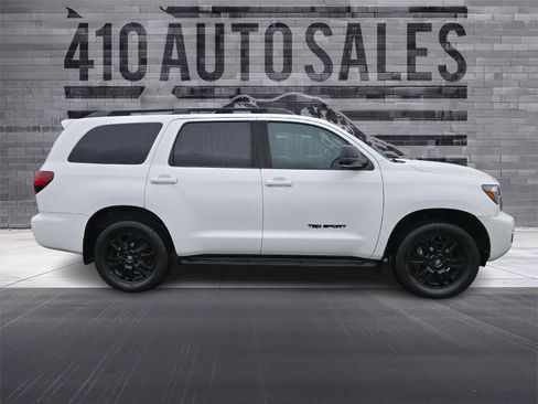 Used 2020 Toyota Sequoia TRD Sport w/ TRD Sport Premium Package image 2