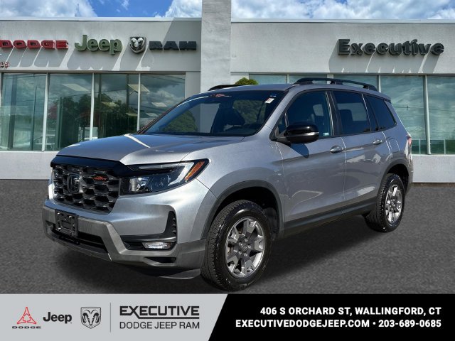 Used 2023 Honda Passport TrailSport image 1