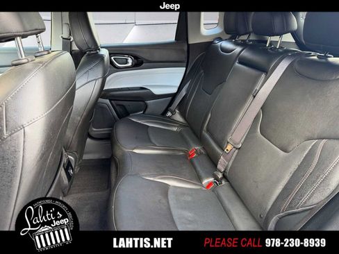 Certified 2022 Jeep Compass Limited image 11