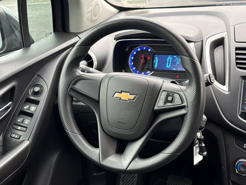 Used 2016 Chevrolet Trax LS w/ LPO, Cargo Package FWD image 19