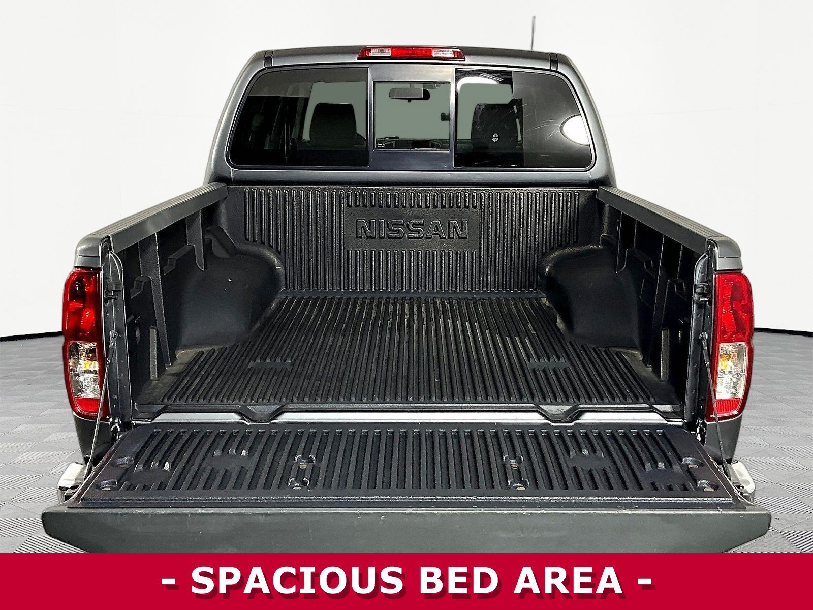 Used 2019 Nissan Frontier SV RWD image 7