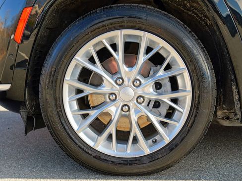 Used 2021 Jeep Grand Cherokee L Summit w/ MOPAR Finishing Package image 15