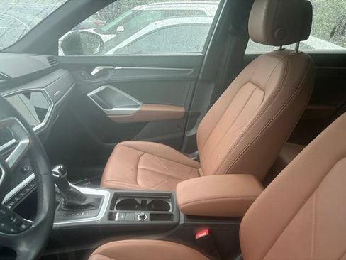 Certified 2023 Audi Q3 2.0T Premium w/ Convenience Package AWD/4WD image 4