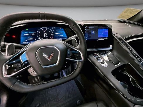 Used 2024 Chevrolet Corvette Stingray Preferred Cpe w/ Z51 Performance Package image 7