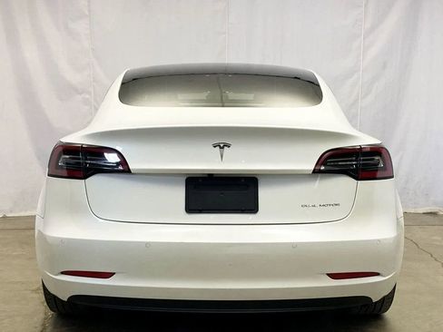 Used 2021 Tesla Model 3 Long Range image 9
