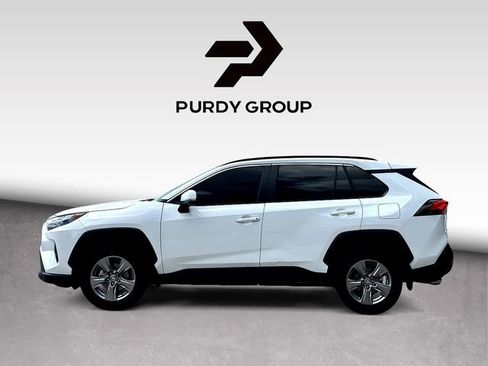 Used 2024 Toyota RAV4 XLE FWD image 5
