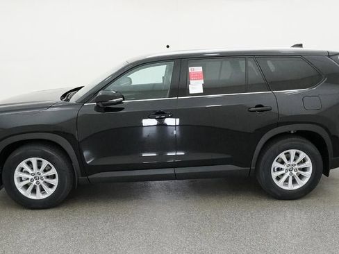 New 2026 Toyota Grand Highlander XLE image 36