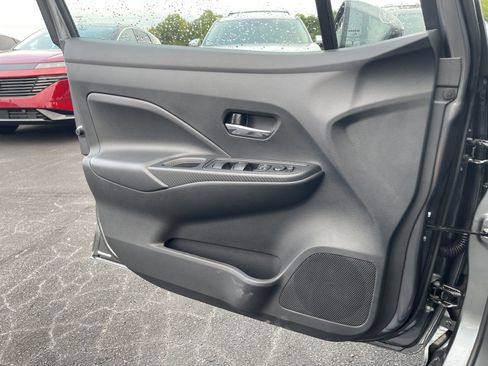 New 2025 Nissan Versa SV w/ Trunk Package image 30