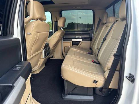 Used 2020 Ford F250 Lariat w/ Lariat Ultimate Package AWD/4WD image 11