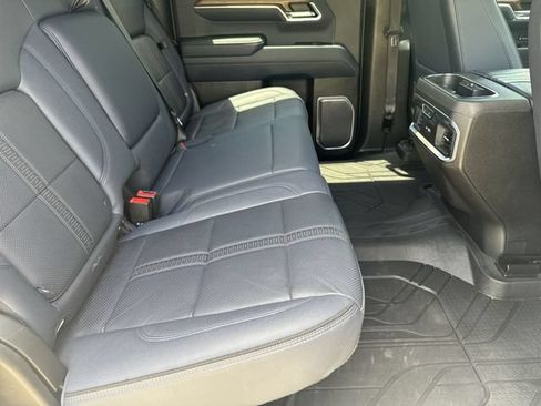 Certified 2023 Chevrolet Silverado 1500 High Country w/ High Country Premium Package AWD/4WD image 28