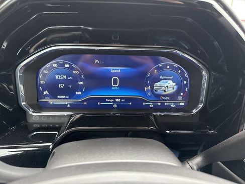 Used 2025 Chevrolet Silverado 1500 LT RWD image 15