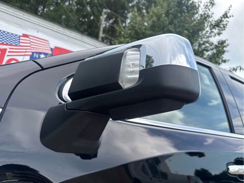 Used 2021 GMC Sierra 1500 Denali w/ Driver Alert Package II AWD/4WD image 14