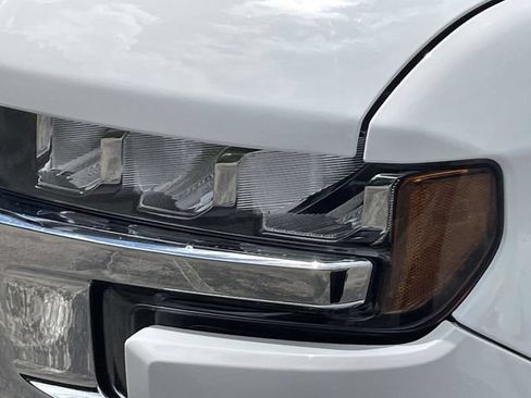 Certified 2022 Chevrolet Silverado 1500 LT AWD/4WD image 10