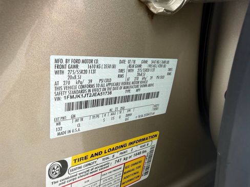 Used 2018 Ford Expedition Max XLT w/ Equipment Group 202A AWD/4WD image 4