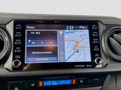 Used 2020 Toyota Tacoma TRD Off-Road w/ Technology Package AWD/4WD image 22