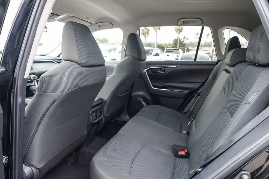 Used 2025 Toyota RAV4 LE FWD image 18