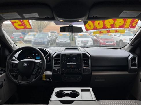 Used 2015 Ford F150 XLT image 13