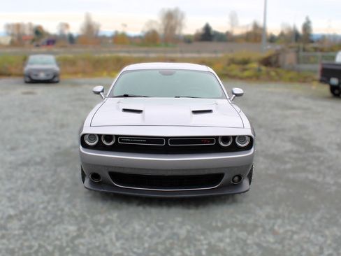 Used 2018 Dodge Challenger R/T Scat Pack image 2