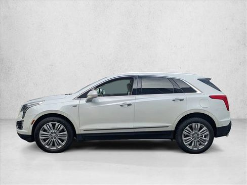 Used 2019 Cadillac XT5 Premium Luxury w/ Driver Assist Package image 9