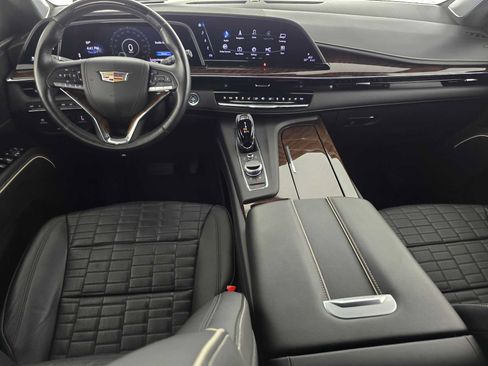 Certified 2024 Cadillac Escalade ESV Premium Luxury Platinum AWD/4WD image 22