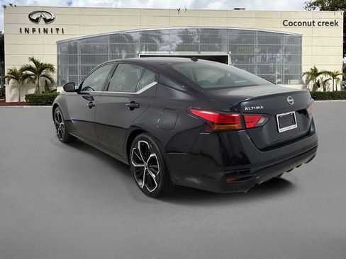 Used 2025 Nissan Altima 2.5 SR FWD image 4