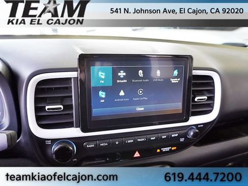 Used 2024 Hyundai Venue Limited FWD image 25